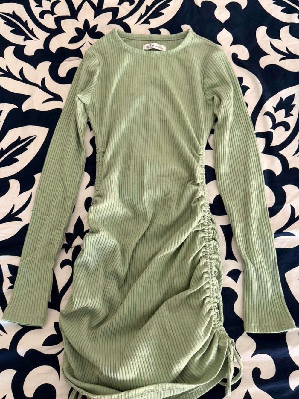Hollister Women’s Green Scrunch Dress